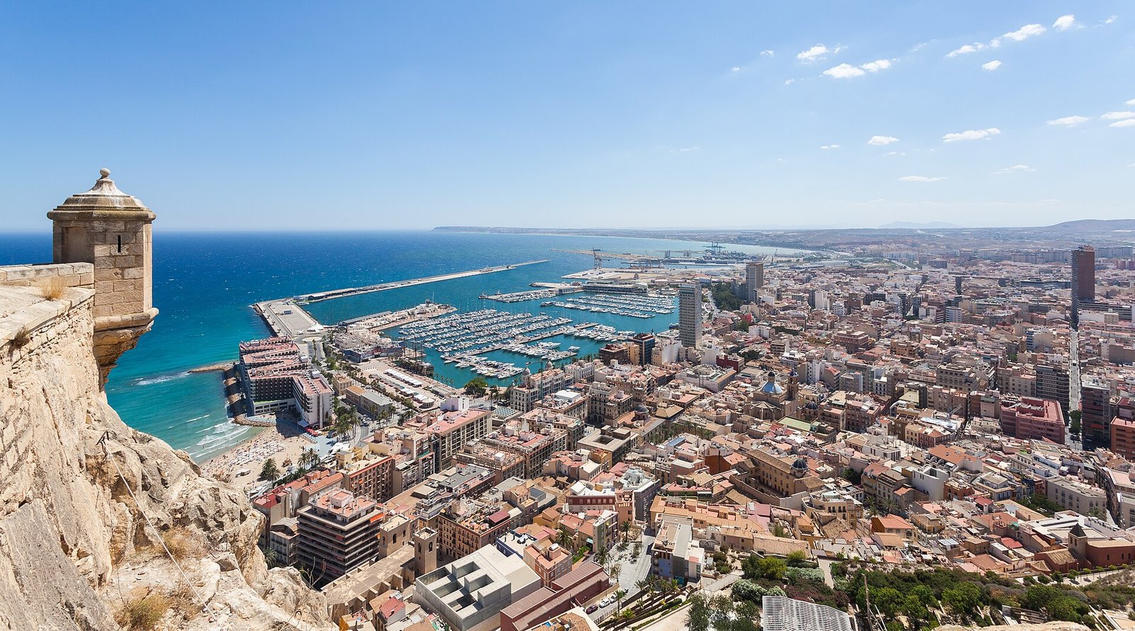 Alicante Travel Guide: Beaches, Castle, Food and Sports Camps