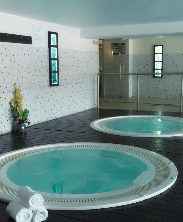 Athletic camp Monte Gordo – hotel and facilities