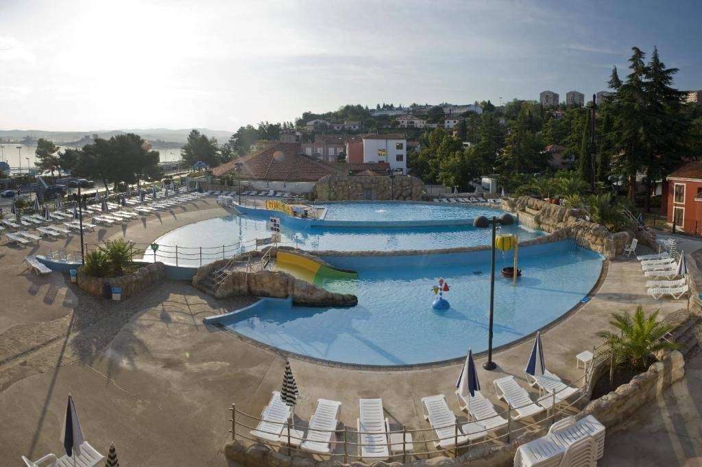 Swim camp Koper – training environment