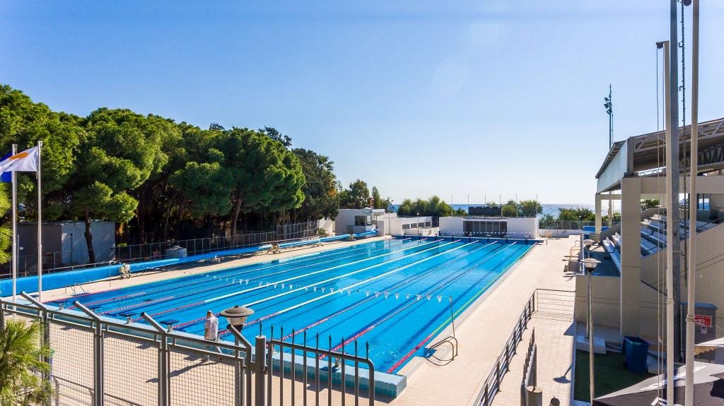 Swim Camp Limassol: Harmony Bay Hotel and Olympic Pool
